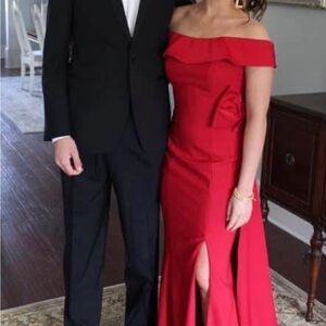 Chic Off-Shoulder Red Gown